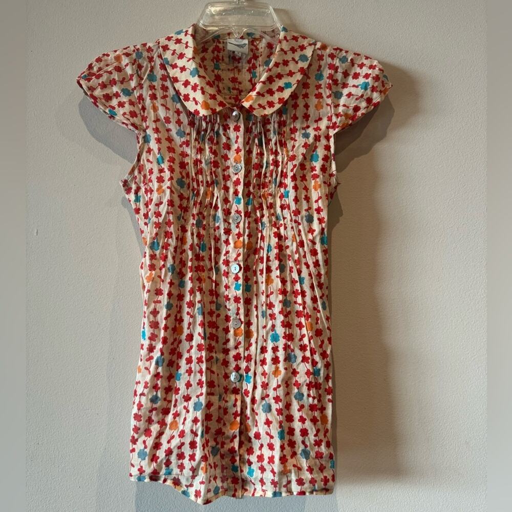 Anthropologie Peter Pan color, cap sleeve button front adorable blouse size S